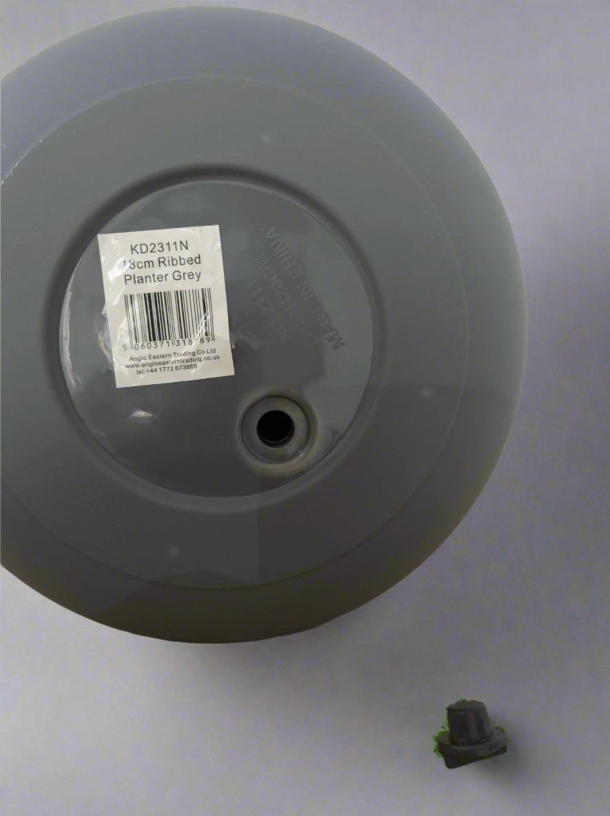 Bottom of Ribbed Planter without stopper