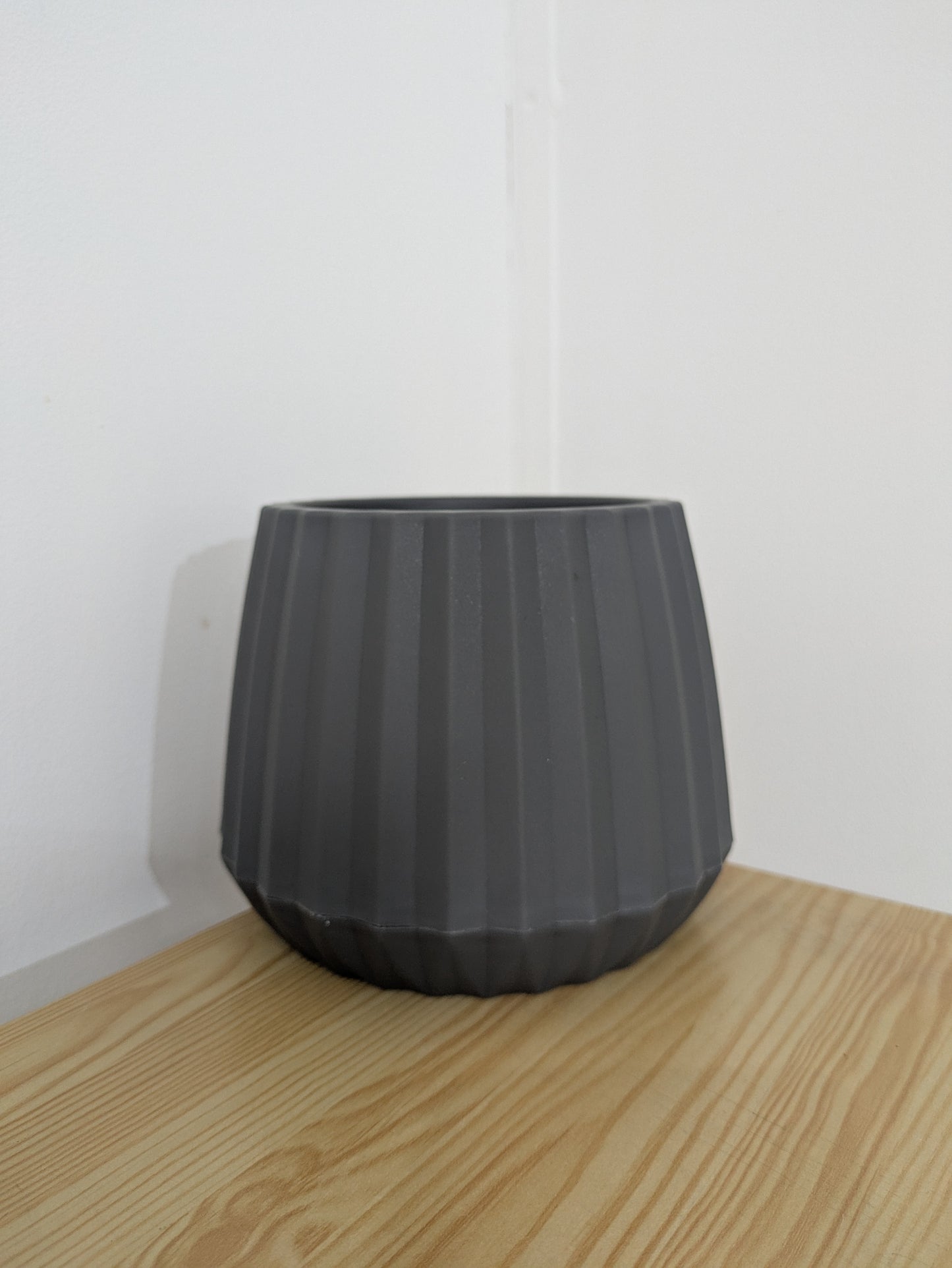 Groove Indoor Planter