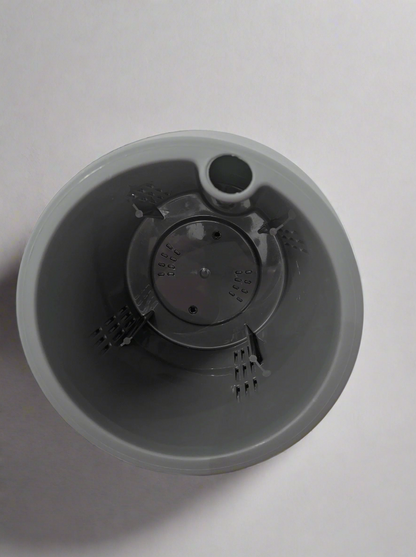 Inside of Ribbed Planter showing water reservoir